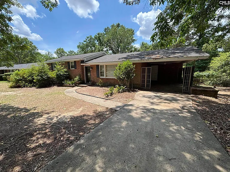 7247 Holloway Rd — Photo 1