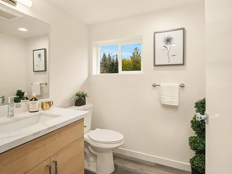 15610 8th Ave SW — Photo 18