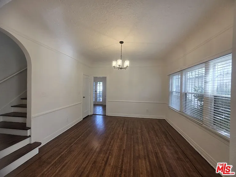 1022 S Cloverdale Ave — Photo 4