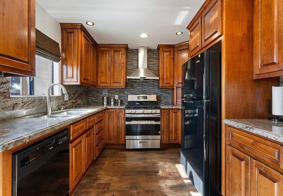 1st image of 801 Nash Rd Unit B10