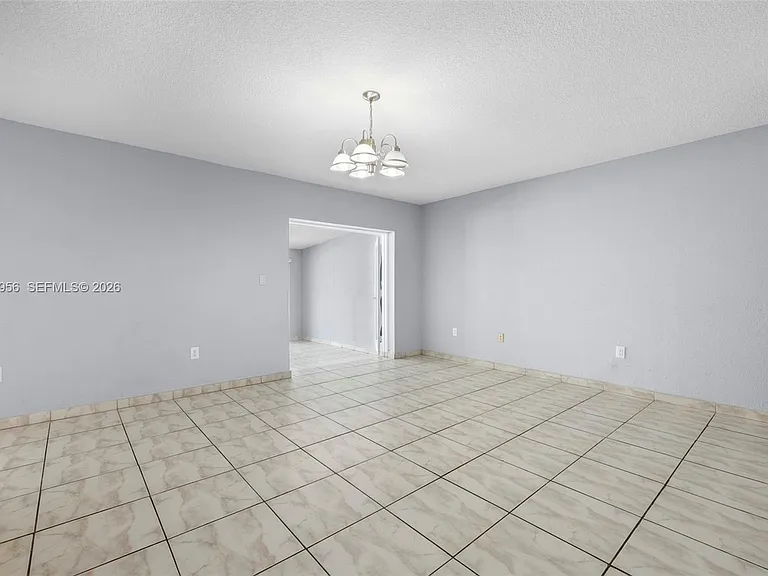 2028 SW 103rd Ct — Photo 9