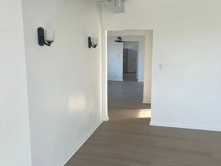 8445 S Ingleside Ave — Photo 13