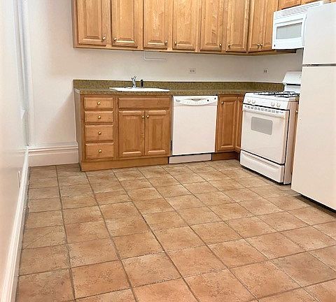 4th image of 77 W 85th St APT 2F