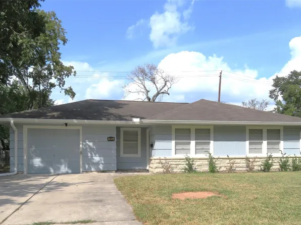 5818 Carew St, Houston, TX 77074