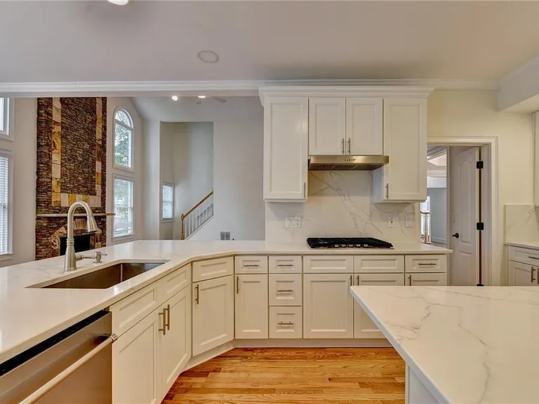 10645 Honey Brook Cir — Photo 16