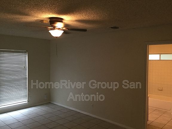 3rd image of 1051 Gallatin Dr