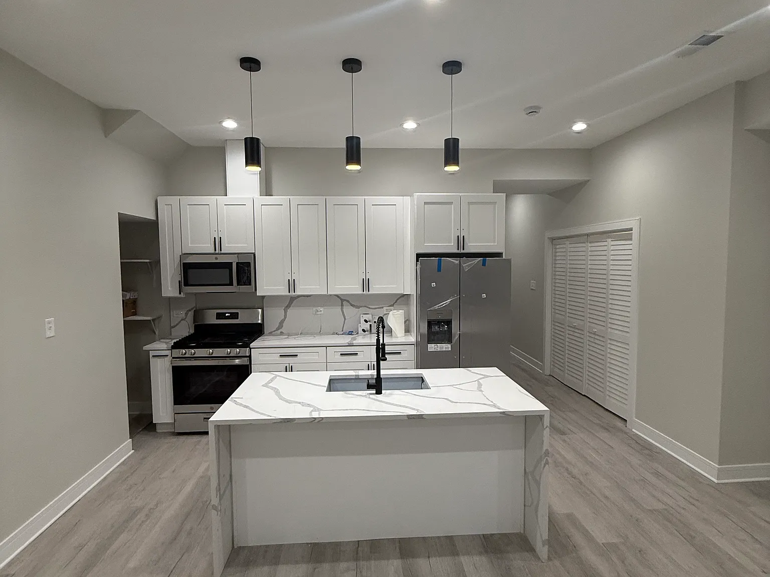 Unit 1: Spacious 2-Bedroom Unit — Photo 4