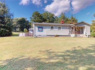 1459 Quaker Church Rd, Siloam, NC 27047