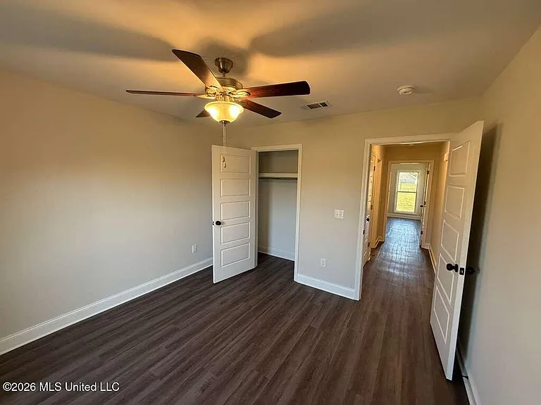 571 Patrick Farms Dr — Photo 37