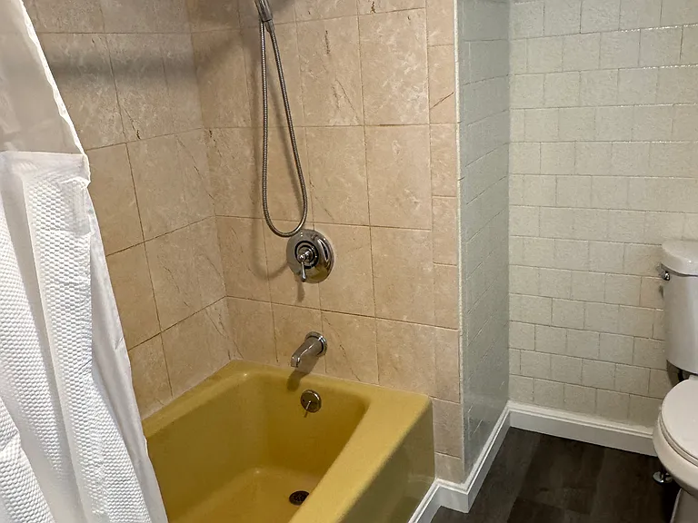 34-36 Curry Cir — Photo 7