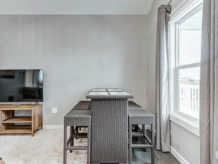 1040 Johnson Rd — Photo 21