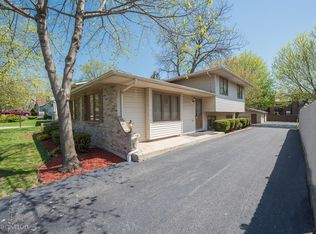 3815 N Washington St, Westmont, IL