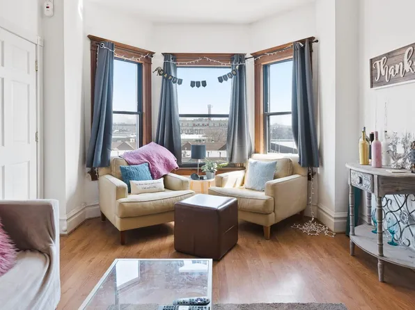 2012 N Halsted St APT 4, Chicago, IL 60614