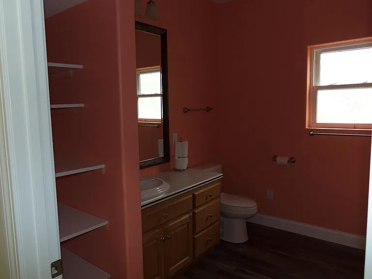 2526 Lynn Ave — Photo 10