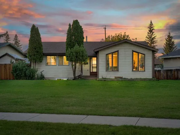 6036 S Memorial Dr NE, Calgary, AB T2A 3W1