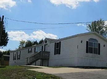 4063 Crest Dr photo 1
