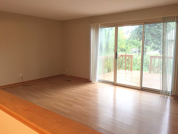 4th image of 5890 Niles Dr #2