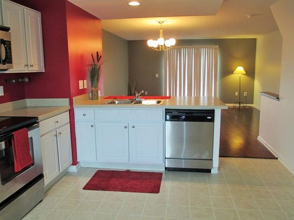 5th image of 5548 Crystal Falls St