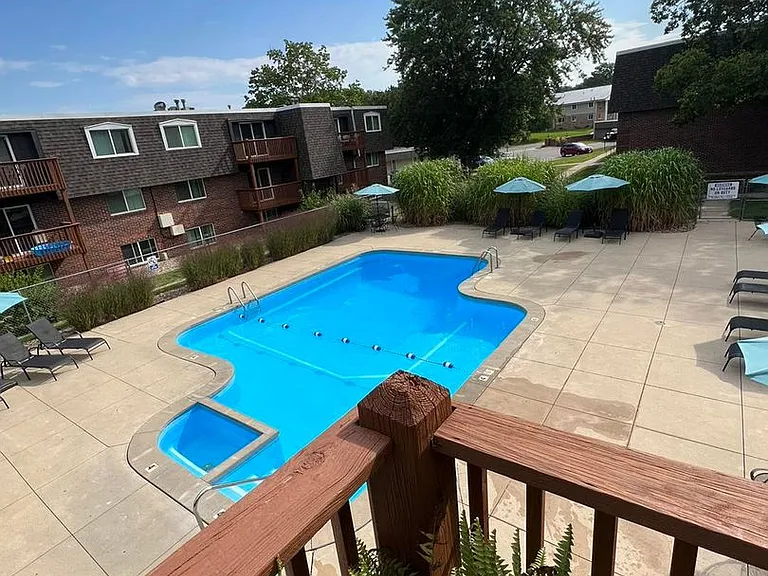 Lantern Square Apartments Spacious 1, 2 & 3 Bedrooms — Photo 24