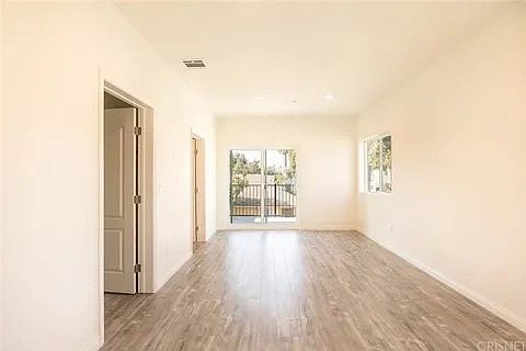 5th image of 13612 Leadwell St #1