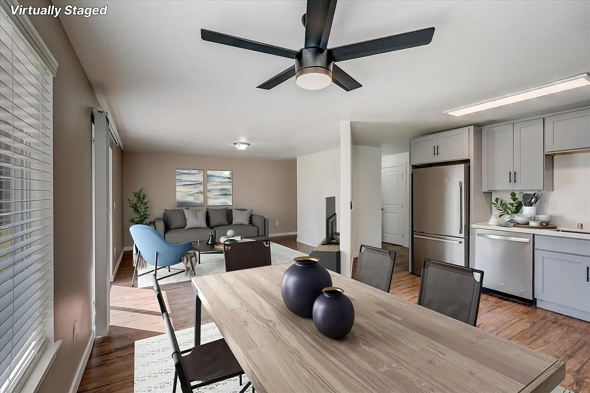 Overlook Terrace Apartments — Photo 3