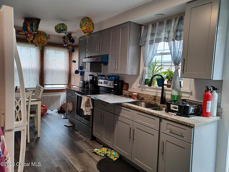 2nd image of 1034 Central Avenue
