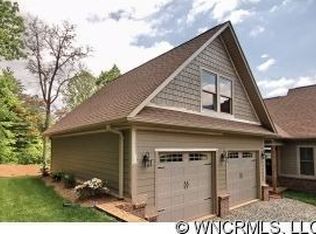 9 Silver Spoon Dr, Leicester, NC 28748