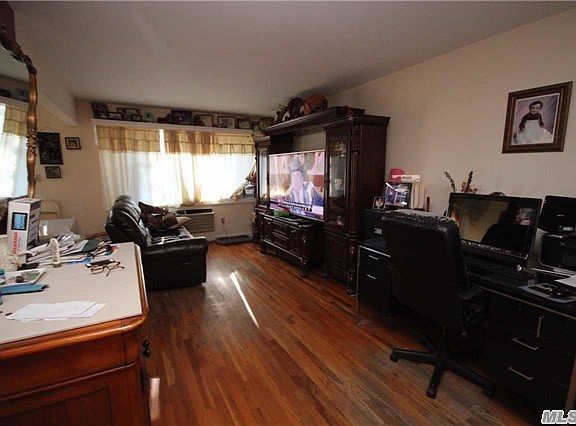 2nd image of 8709 164th St