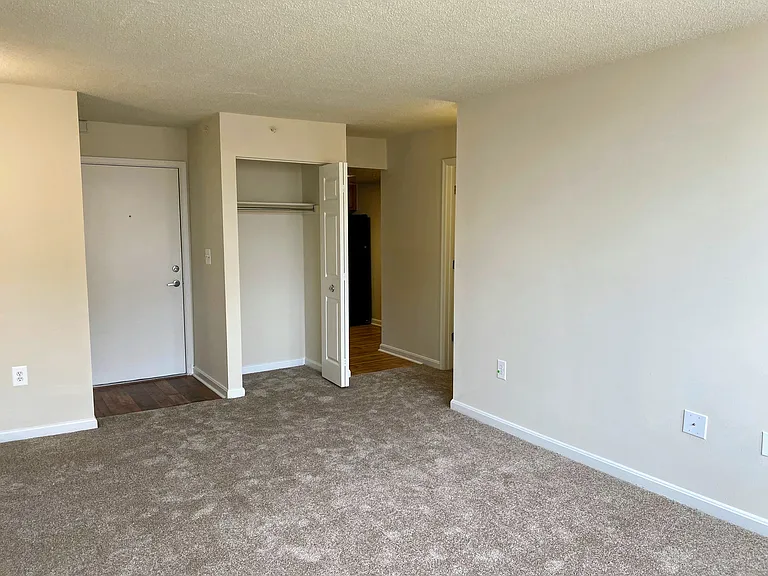 Gallery Tower — Photo 38