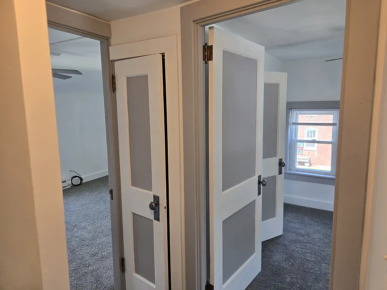 482 W Bainbridge St #W — Photo 16