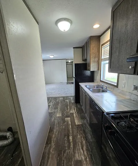 4922 Saint Croix Dr #170 — Photo 4