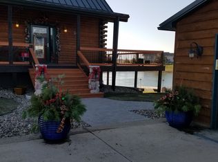4 Lake Ct, Secor, IL 61771