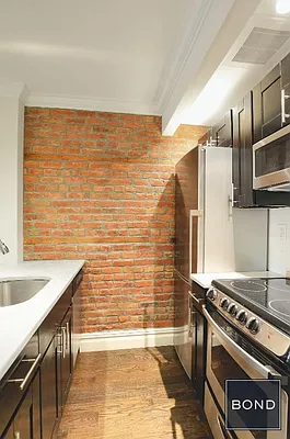 Rented by Bond New York | media 17