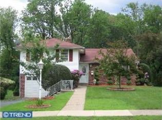 58 Boncouer Rd, Cheltenham, PA 19012