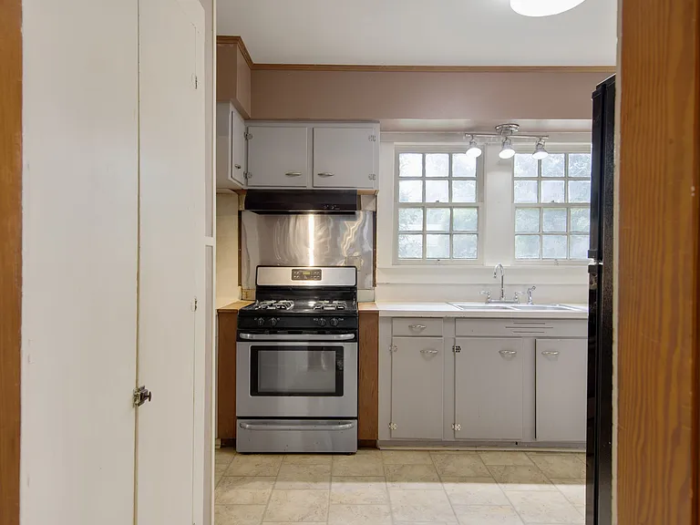 612 Harding St #A — Photo 11