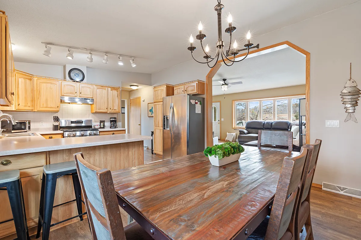 Building Photo - 27092 Pine Cone Ln