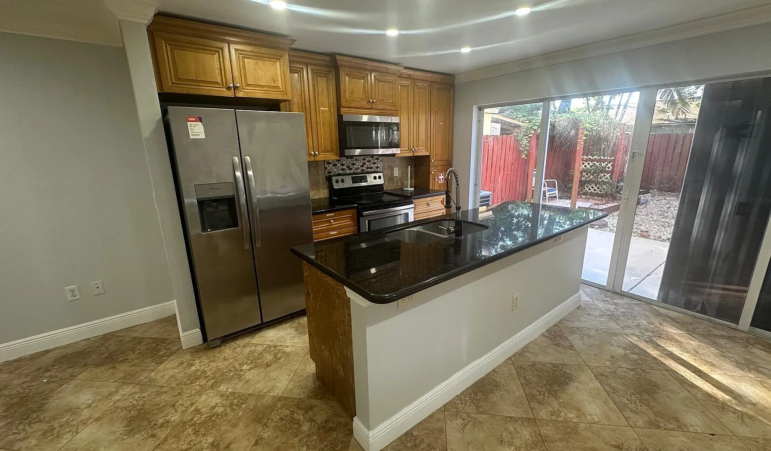 3 bed, 2.5 bath, 1326 sqft, $2,800 — Photo 4