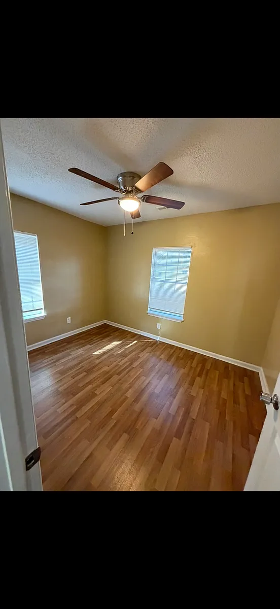 Building Photo - 2659 Madden Dr