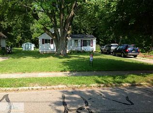 5429 Hughes Rd, Lansing, MI 48911