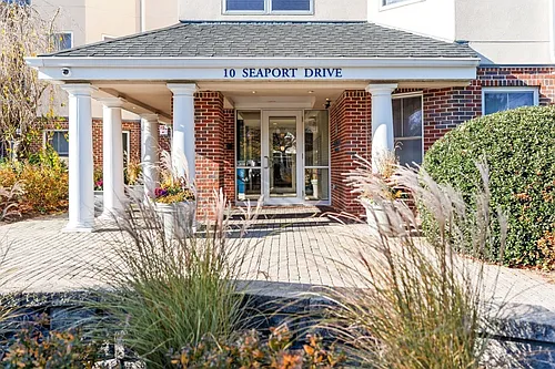 10 Seaport Dr #2111 Photo 1
