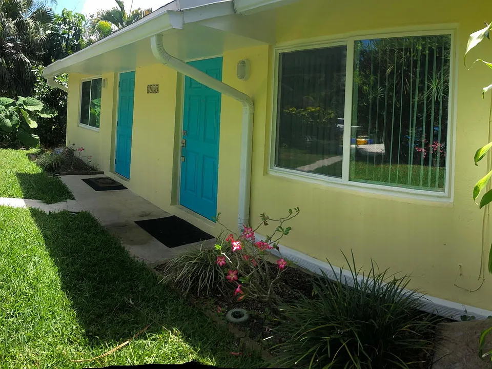 Adcock Ln