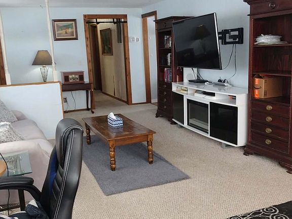 5th image of 7513 Frankenmuth Rd