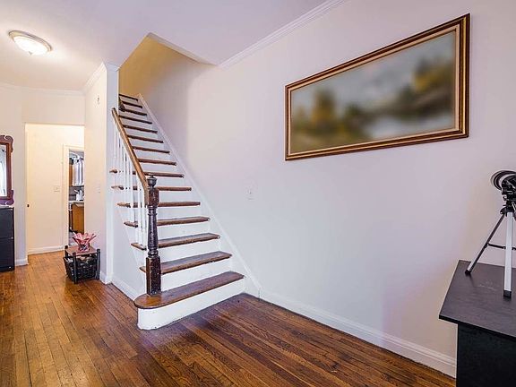 3rd image of 2554 Bedford Ave