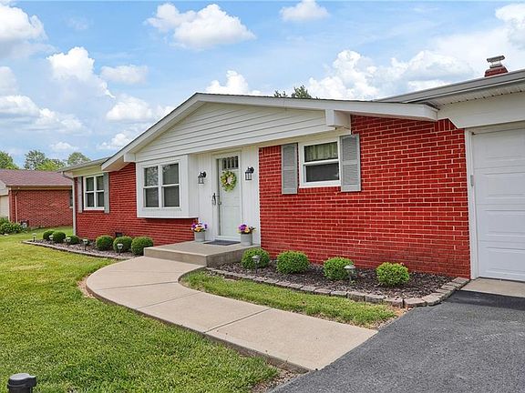 2nd image of 6847 E Hanna Ave