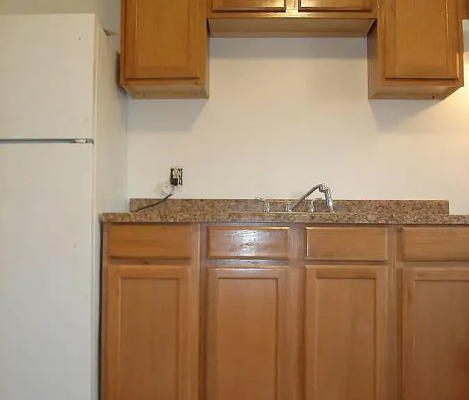 3027 Georgetown Rd — Photo 2