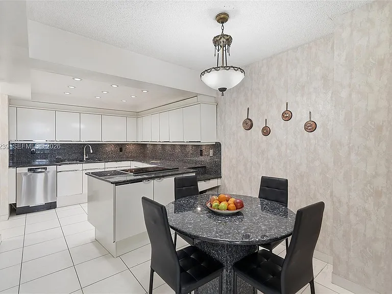 9801 Collins Ave #14D — Photo 40