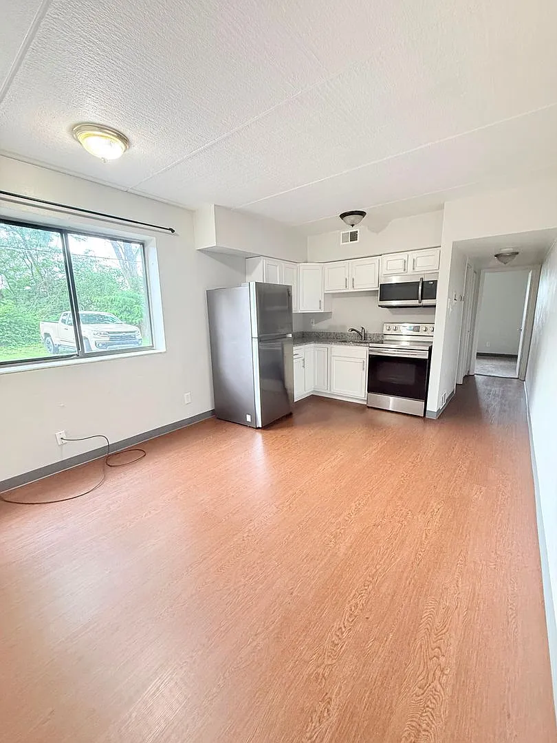 462 South Ave — Photo 1
