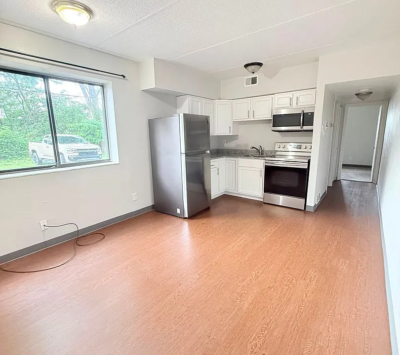 462 South Ave