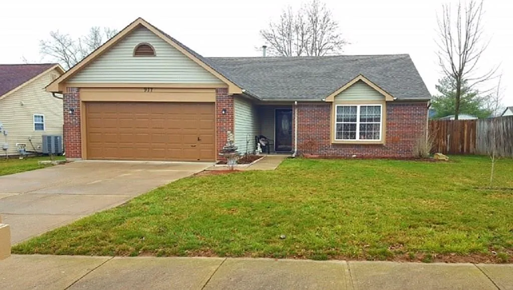 917 Moonlight Ct photo 1