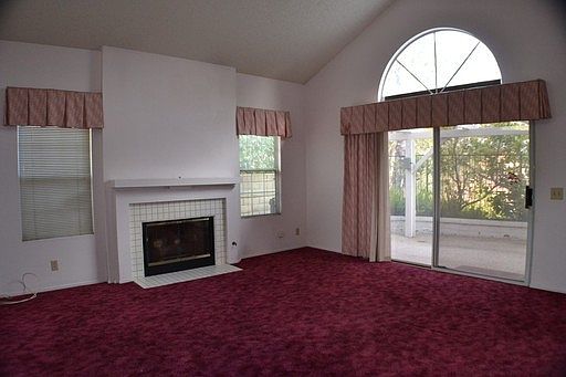 4th image of 745 S Palomino Ln
